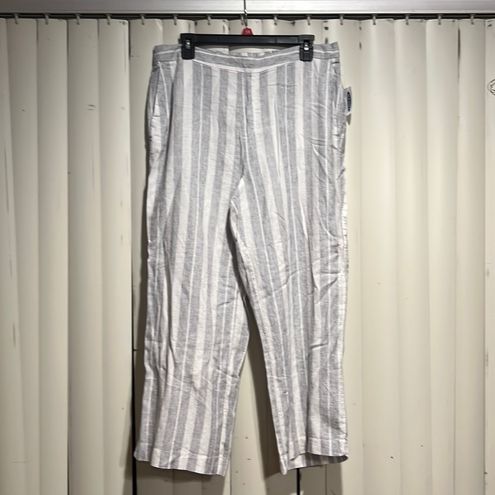 Old Navy Capri flow pants